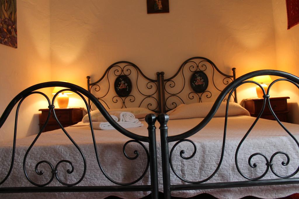 Antico Casolare Sorso-Tourist Rental Habitación foto