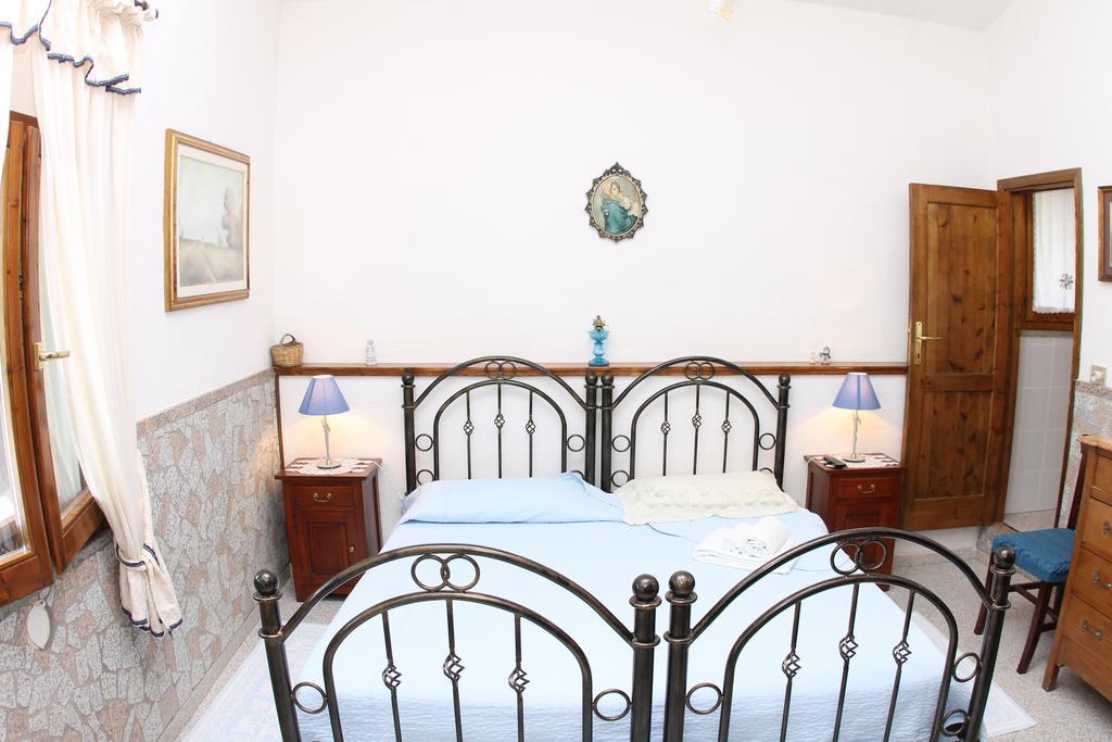 Antico Casolare Sorso-Tourist Rental Habitación foto